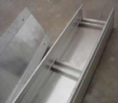 冬季安裝電纜橋架應(yīng)該注意什么？邯鄲電纜橋架廠(chǎng)來(lái)分析